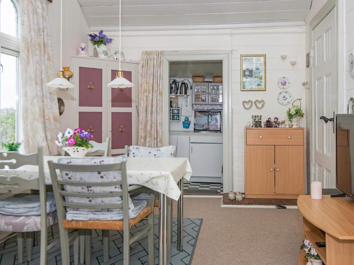 4 Person Holiday Home In R M Lakolk Kültér fotó